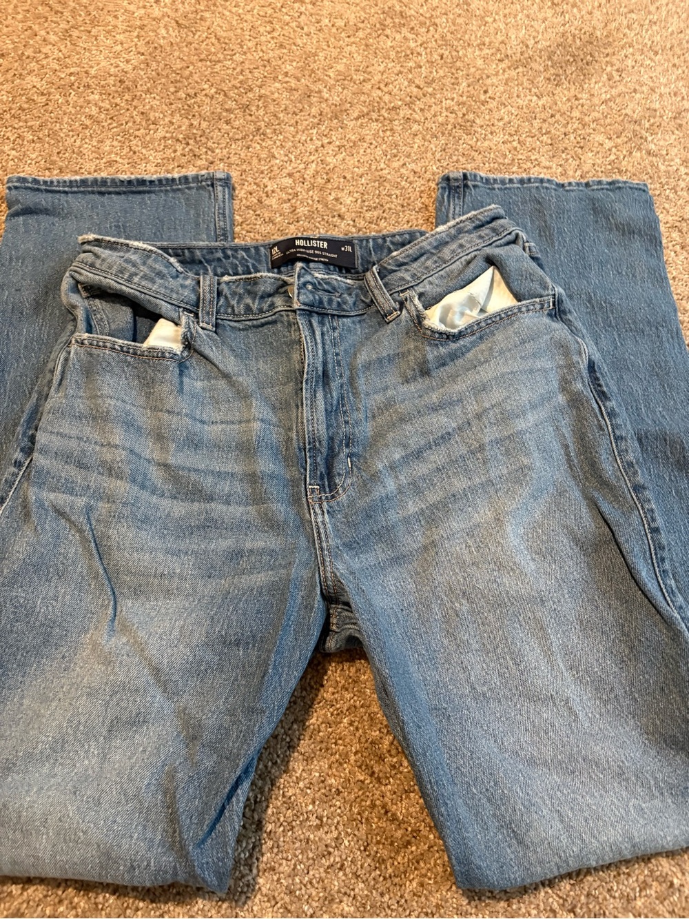 Hollister Men's Faded Blue Relaxed Jeans